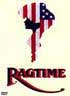 RAGTIME - New-York, 1906. Une famille bourgeoise recueille un bébé noir abandonné. Le père, Coalhouse Walker, souhaite en épouser la mère. Mais un affront public le jour du mariage dégénère en manifestations. Le préfet le fera abattre après des négociations avec le leader noir Booker Washington. Le portrait d'une société multiraciale, de ses injustices et de ses scandales à travers le destin des personnages issus des milieux les plus divers. Poignant... -- Bonus: Le ragtime : interviews d'un pianiste racontant l'histoire du ragtime et interprétant plusieurs morceaux. Filmographies: Milos FORMAN, James CAGNEY.